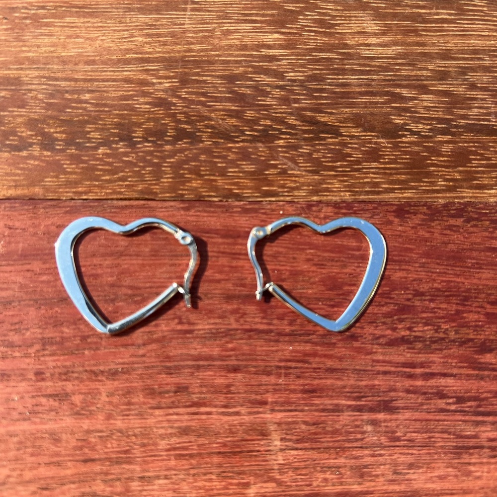Lovely heart earrings